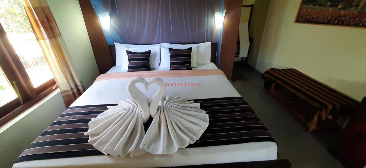 Bed and Breakfast Sitha'S Heaven Елла Екстер'єр фото